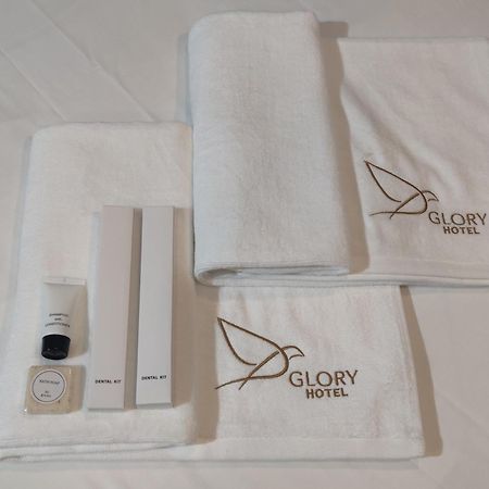 Glory Hotel Cubao كويزون سيتي الغرفة الصورة